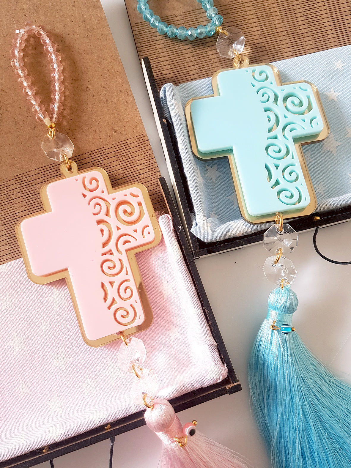 Γούρι νεογέννητου Σταυρός με (προαιρετικό) κουτί - So Cute by Dimi