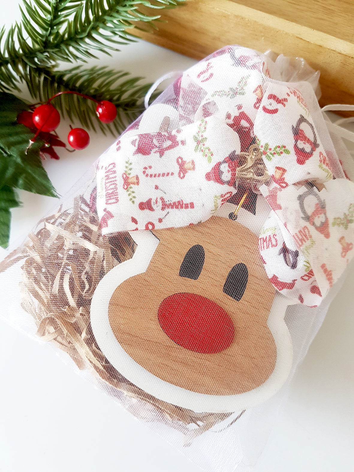 Κρεμαστά ξύλινα γούρια Merry Chirstmas σε 4 σχέδια - So Cute by Dimi