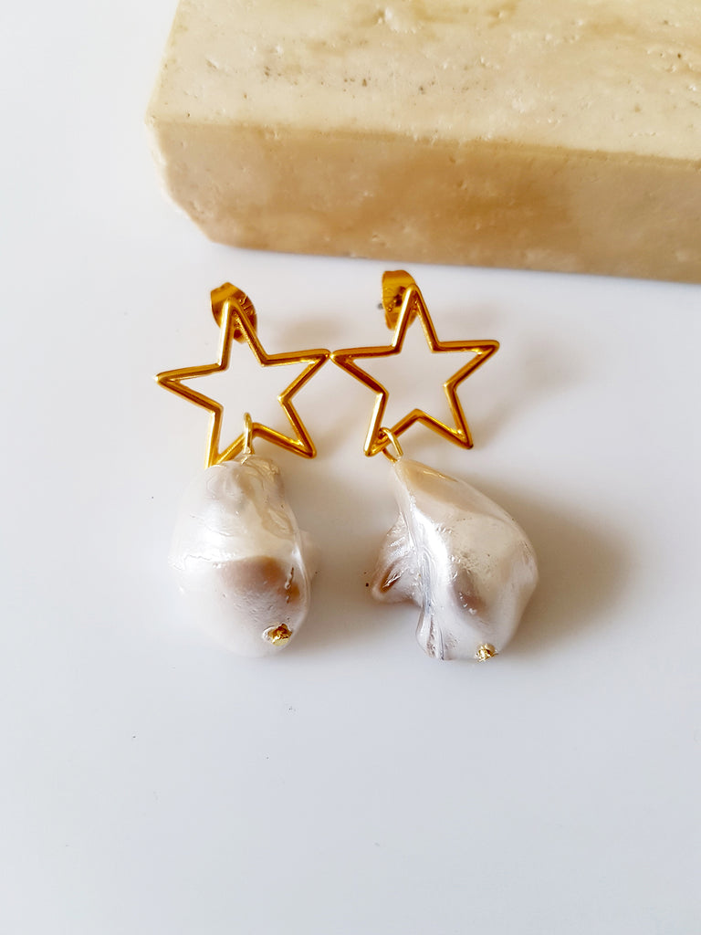 Σκουλαρίκια αστέρι με πέτρα πέρλας - So Cute by Dimi