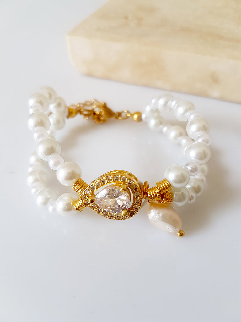 Flirt bracelet