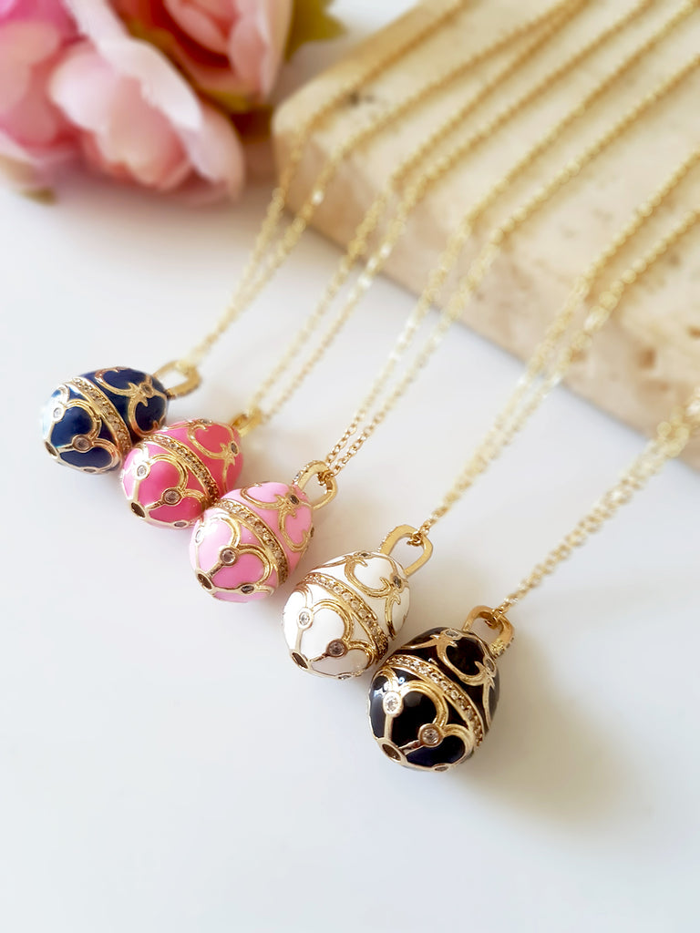 Egg necklace - So Cute by Dimi