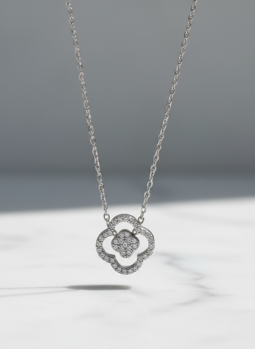 Ατσάλινο κολιέ Lucky Bloom με pavé τετράφυλλο 12mm και αλυσίδα 40+5 εκ. – So Cute by Dimi