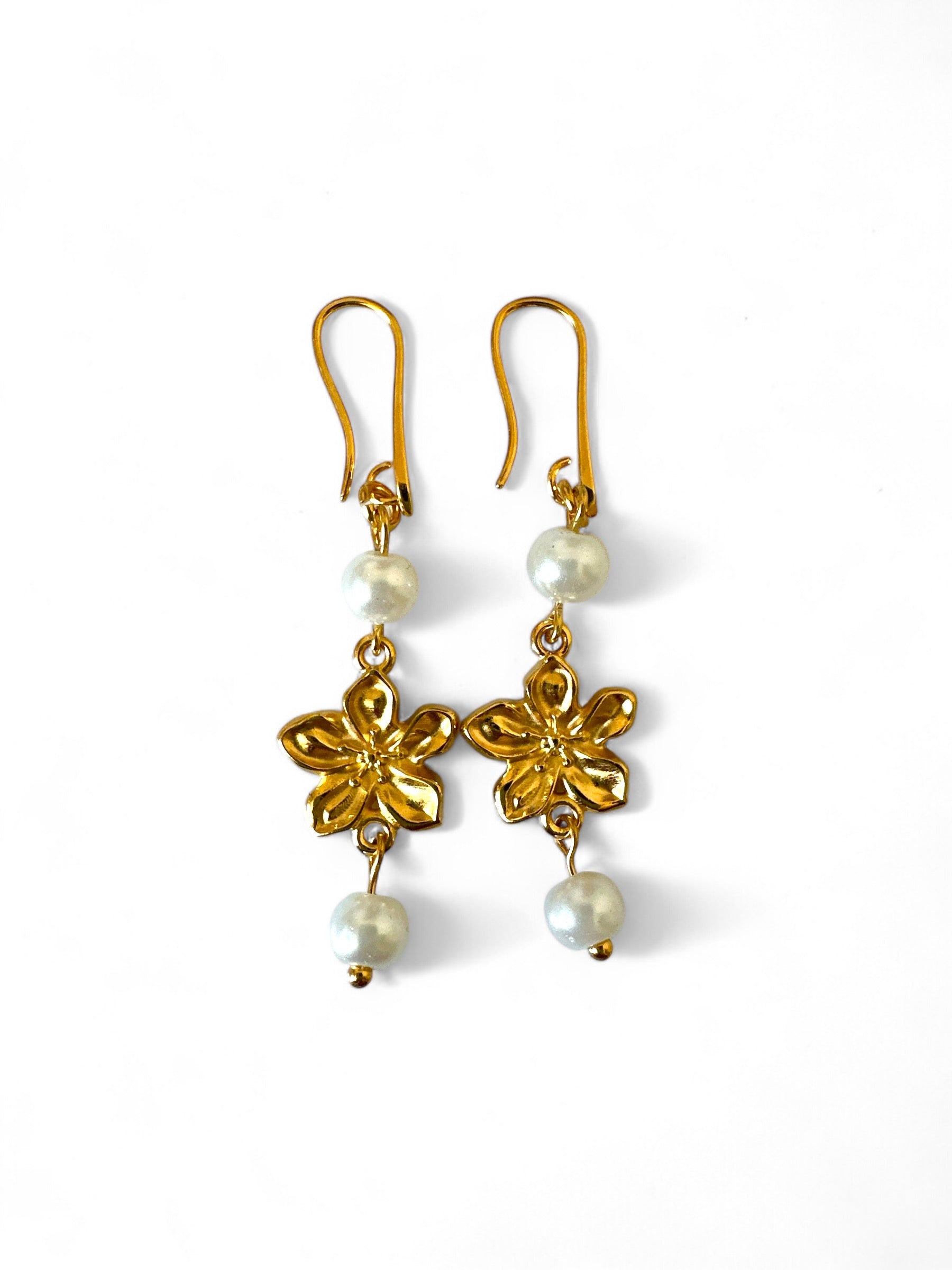 FLOWER PEARL EARRINGS - So Cute by Dimi