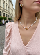 Χειροποίητο κολιέ με πέρλες και επίχρυση καρδούλα – Little Heart Pearl Necklace – So Cute by Dimi