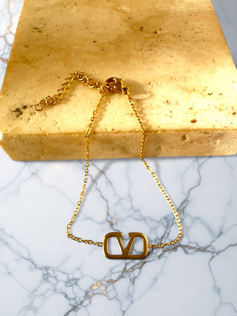 V LOGO BRACELET - So Cute by Dimi