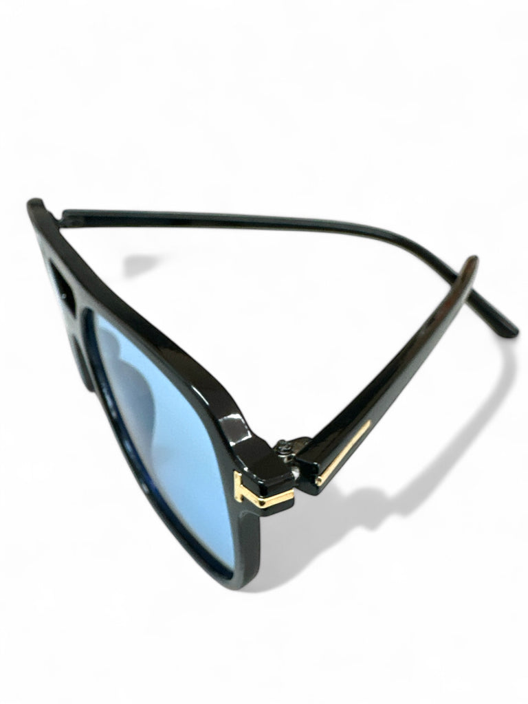 TOMMY BLUE