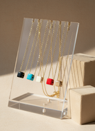 Χειροποίητο κολιέ με ατσάλινη αλυσίδα και γυάλινο charm κύβο σε διάφορα χρώματα.| So Cute by Dimi