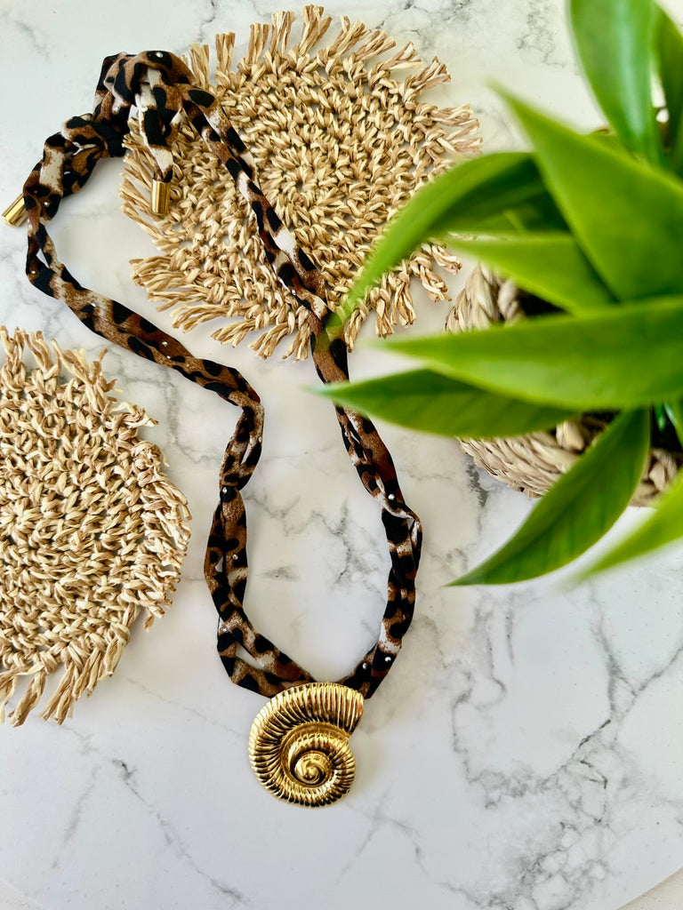 ISLAND GLAM NECKLACE