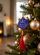 Γούρι 2026 plexiglass με διάτρητο σχέδιο, κρύσταλλο και κόκκινη φούντα – Christmas Fairytale So Cute by Dimi