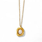 Aτσάλινο κολιέ με πέρλα και ακανόνιστο melted πλαίσιο σε χρυσό και ασημί χρώμα.