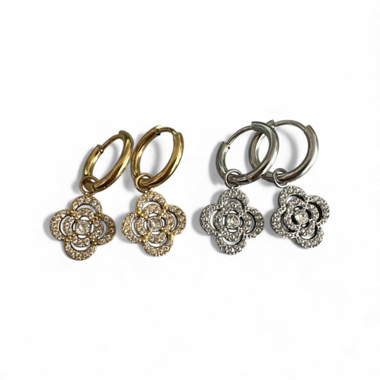 Ατσάλινα σκουλαρίκια τετράφυλλο με ζιργκόν σε χρυσό και ασημί – So Cute by Dimi