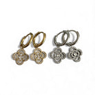 Ατσάλινα σκουλαρίκια τετράφυλλο με ζιργκόν σε χρυσό και ασημί – So Cute by Dimi