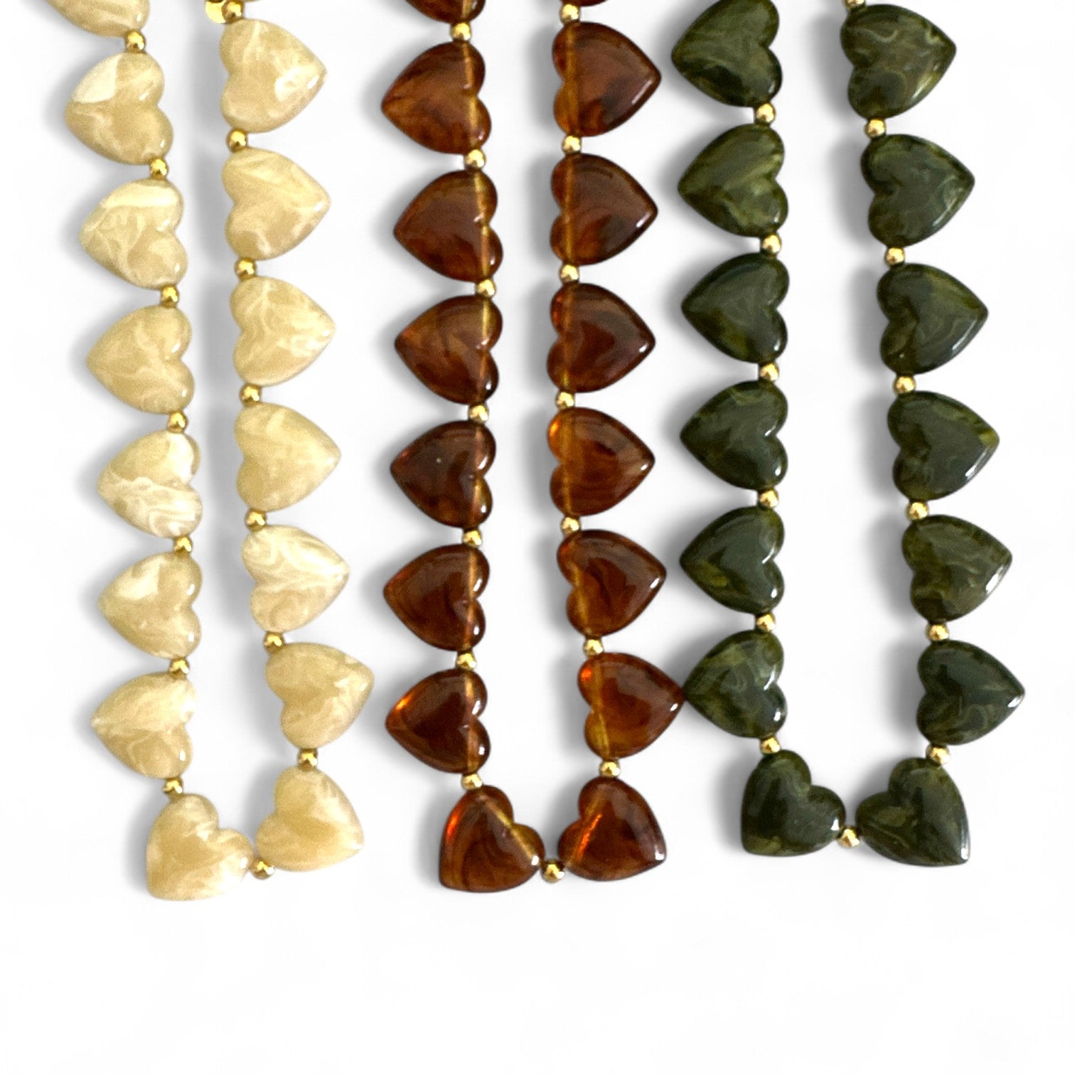 ατσάλινο κολιέ με καρδιές σε αποχρώσεις olive, amber και ivory – Marbella Hearts Necklace So Cute by Dimi