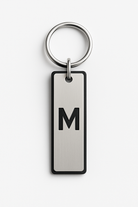 Premium ανδρικό μπρελόκ με μονόγραμμα, διπλό layer μαύρο plexi και ασημί matte mirror – So Cute by Dimi