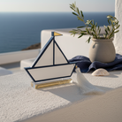 Χειροποίητο επιτραπέζιο γούρι καραβάκι από πλεξιγκλάς με μπλε, λευκές και χρυσές λεπτομέρειες, So Cute by Dimi.