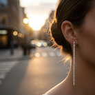 Μακριά ατσάλινα σκουλαρίκια strass σε ασημί, μήκος 9 εκ., So Cute by Dimi