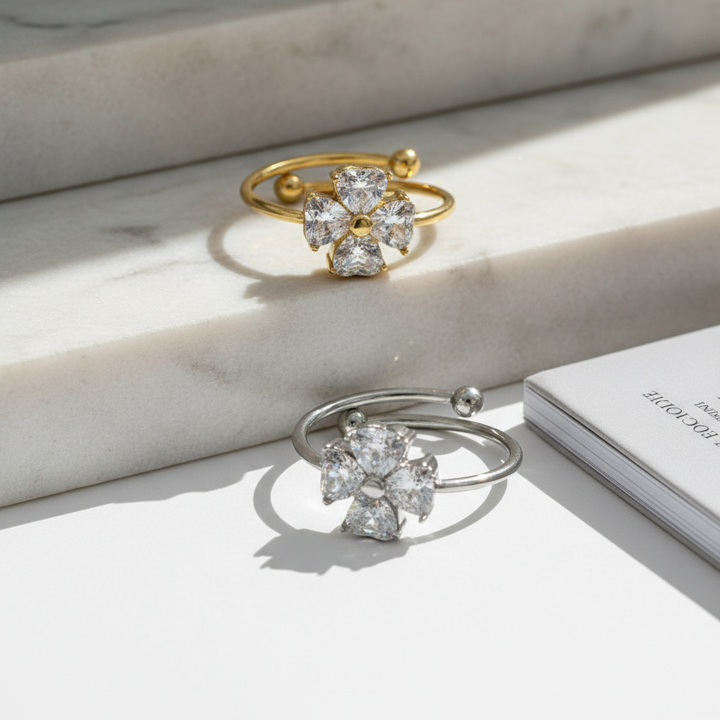 Ατσάλινο δαχτυλίδι Flora Glow με ζιργκόν λουλούδι – So Cute by Dimi