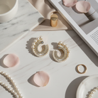 Statement σκουλαρίκια με πέρλες και στρας σε χρυσό και ασημί, So Cute by Dimi.