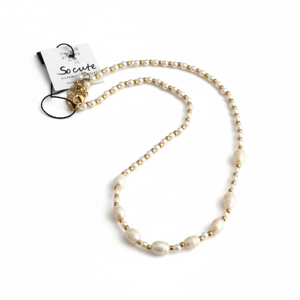 Κοντό κολιέ με γυάλινες και ακανόνιστες πέρλες – So Cute by Dimi