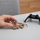 Ξύλινο χειροποίητο μπρελόκ “bro” με ματάκι και μακραμέ κορδόνι – So Cute by Dimi