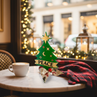 Επιτραπέζιο γούρι Christmas Pop Peace Tree από plexiglass σε σχήμα δέντρου με banner PEACE – So Cute by Dimi