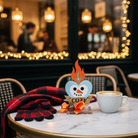 Γούρι 2026 επιτραπέζιο plexiglass χιονάνθρωπος με φιόγκο & banner Cozy – So Cute by Dimi