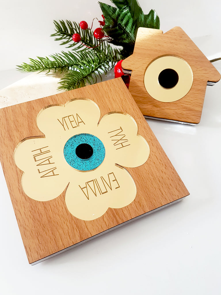 Επιτραπέζιο ξύλινο γούρι Σπιτάκι με μάτι - So Cute by Dimi