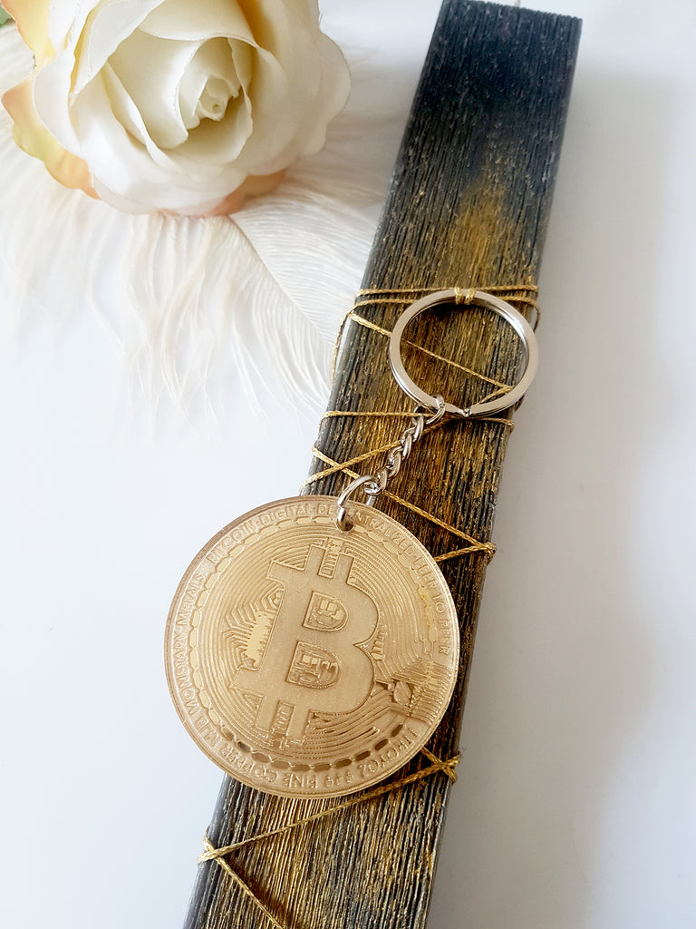 Λαμπάδα με μπρελόκ Bitcoin - So Cute by Dimi